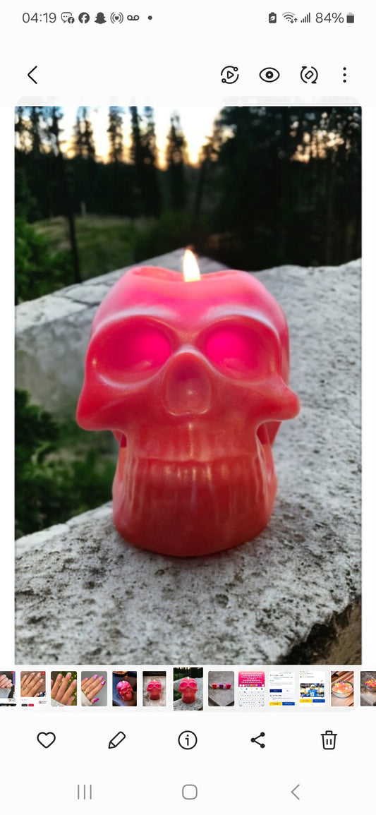 'NEW' Skull Decor Candle